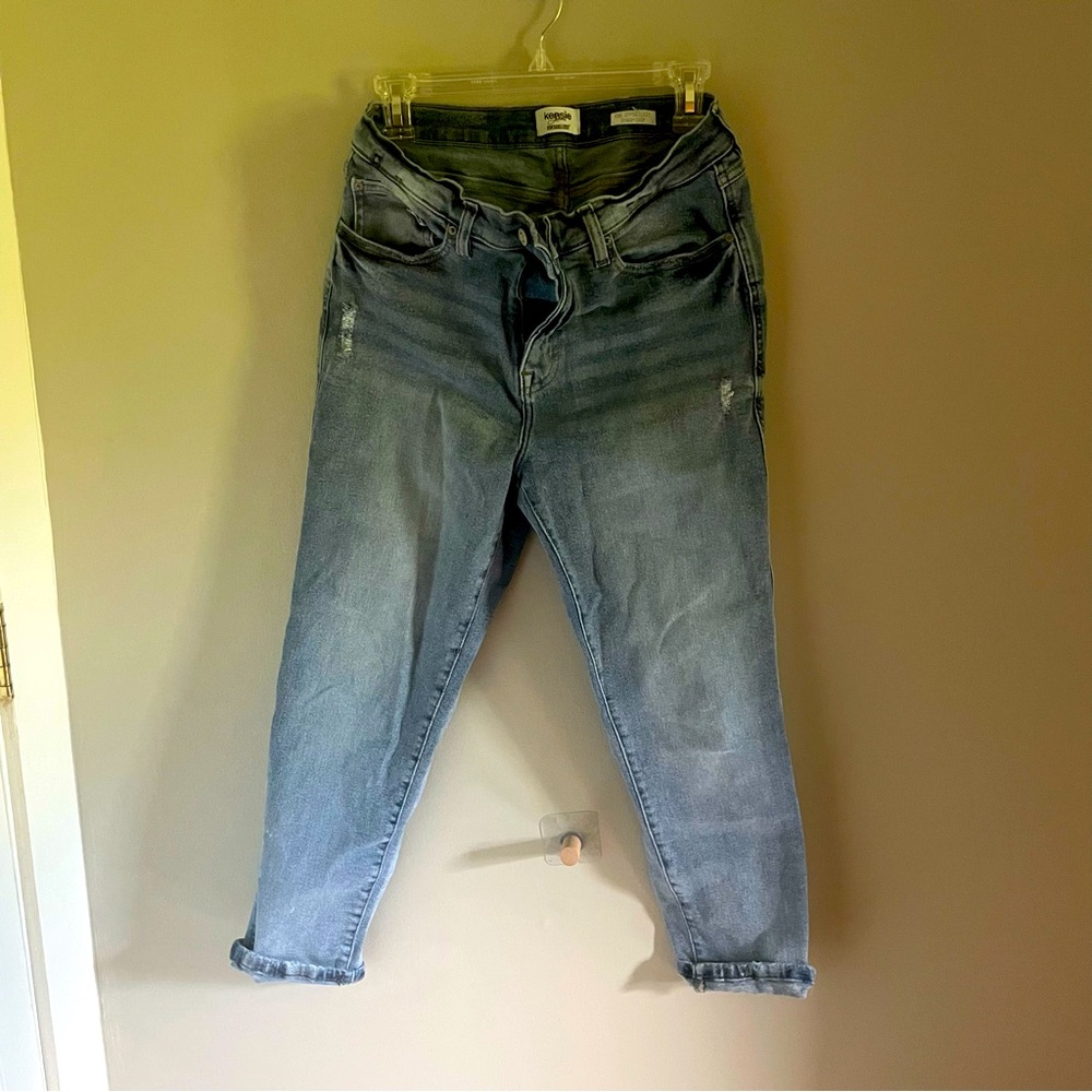 Kenzie size 10/30 Crop Jeans